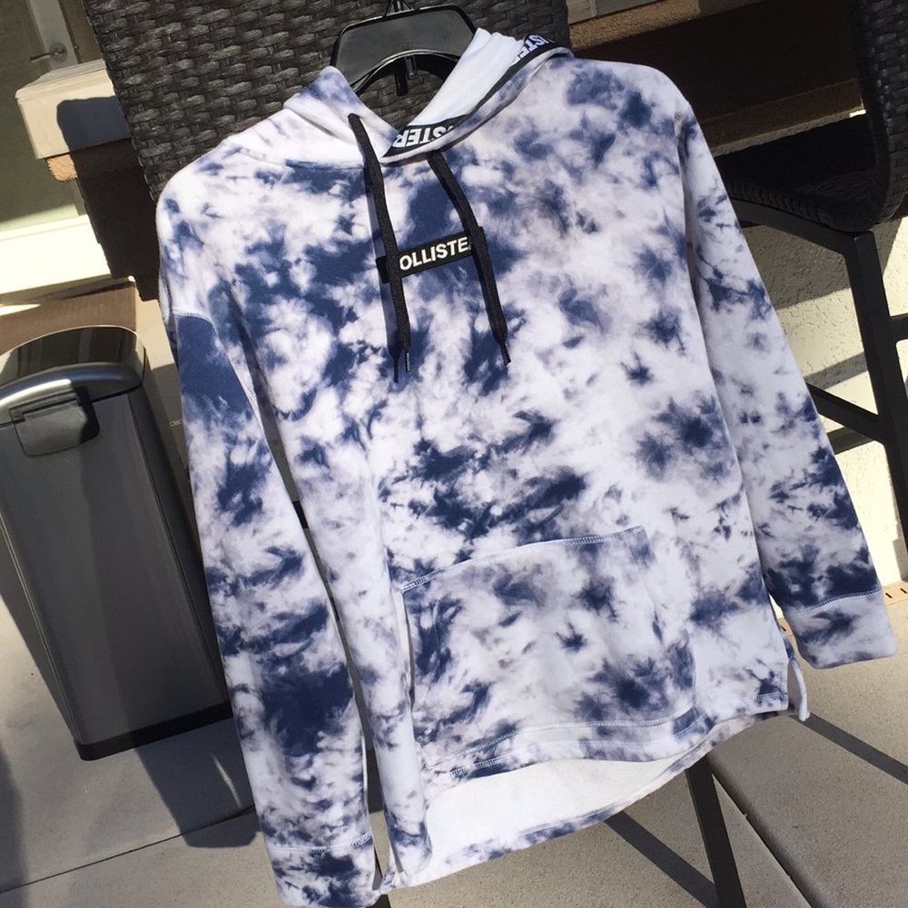 Men’s Hollister hoodie